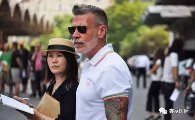 湖南鑫亨國際貿易有限公司,湖南輕奢商務男裝品牌,湖南時尚高端女裝,配飾皮具箱包